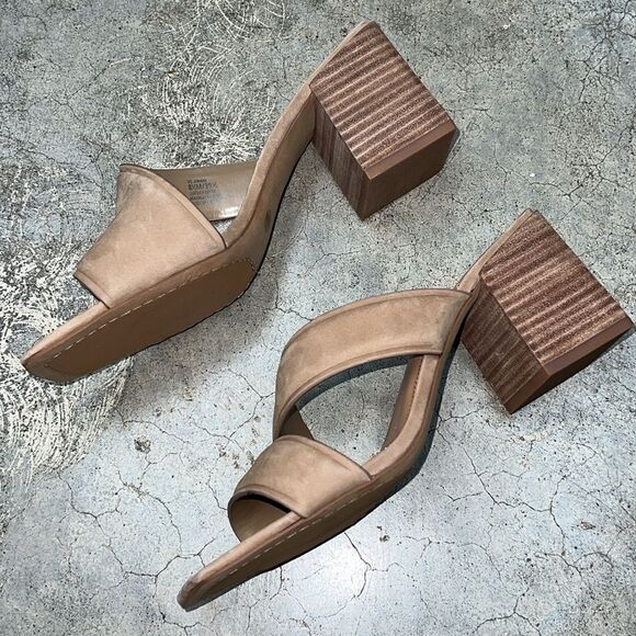 Vince Camuto, beige suede heels  - Picture 4 of 5